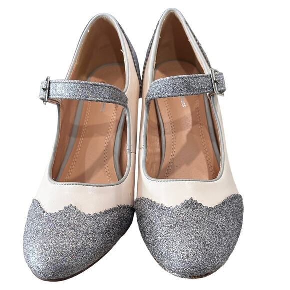 J Adams Mary Jane pumps heels shoes light pink and sparkly texture  gray. Size 8 - Picture 2 of 8